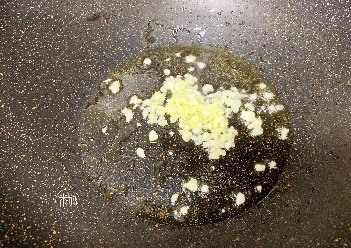 好吃|女儿点名要吃此菜，热量低营养高，比凉拌过瘾，比红烧肉还好吃
