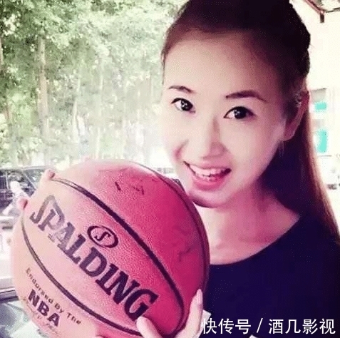 梁云天|中国女篮梁天云:身高1米97,因情伤退役,嫁农村小伙被宠成宝