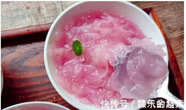 银耳|入秋记得多吃银耳,教你简单煮法,银耳出胶浓稠,一人一碗,好喝
