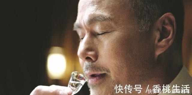 血液循环|每天晚上二两白酒,对身体是否有帮助不妨听听医生怎么说!