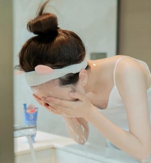 保湿 想让皮肤底子变好,建议做好3个护肤方法,很基础但容易被忽略