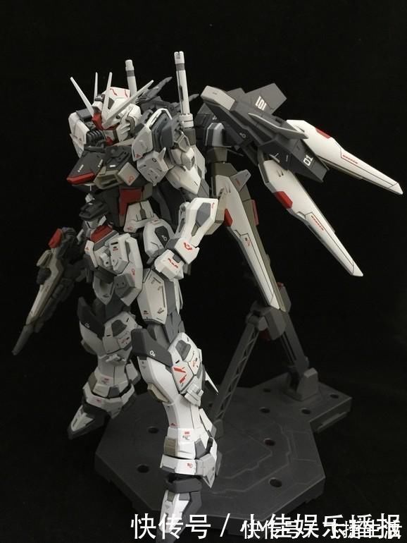 自由|模玩控:肌肉感十足,全新背包自由高达模型