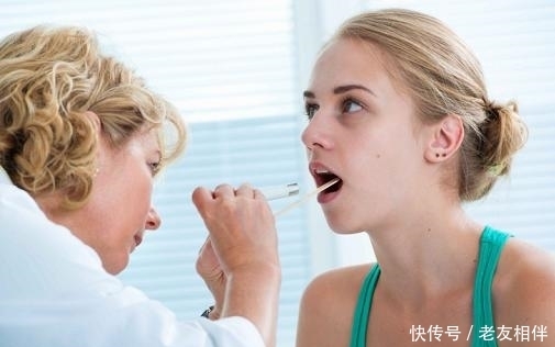 情况|当舌苔出现这5种情况时,暗示你将“疾病缠身”,需警惕!