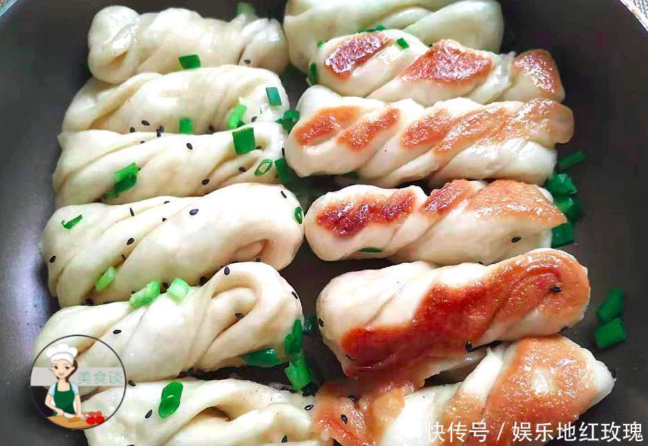 面团|面食此做法,不烤也不炸,一卷一煎8分钟出一锅,营养好吃又饱腹