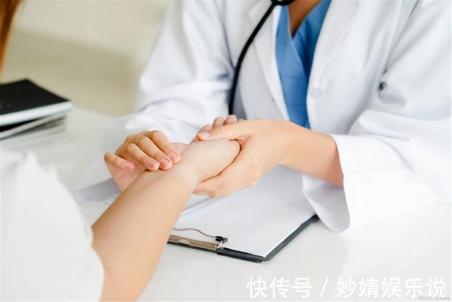 妇科检查|女性体检碰上男医生很害羞?4类检查虽让人脸红,可别逃避