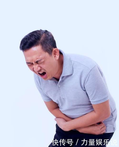 胃不好的人要注意了,除了烟酒,这几种食物也应该慎吃