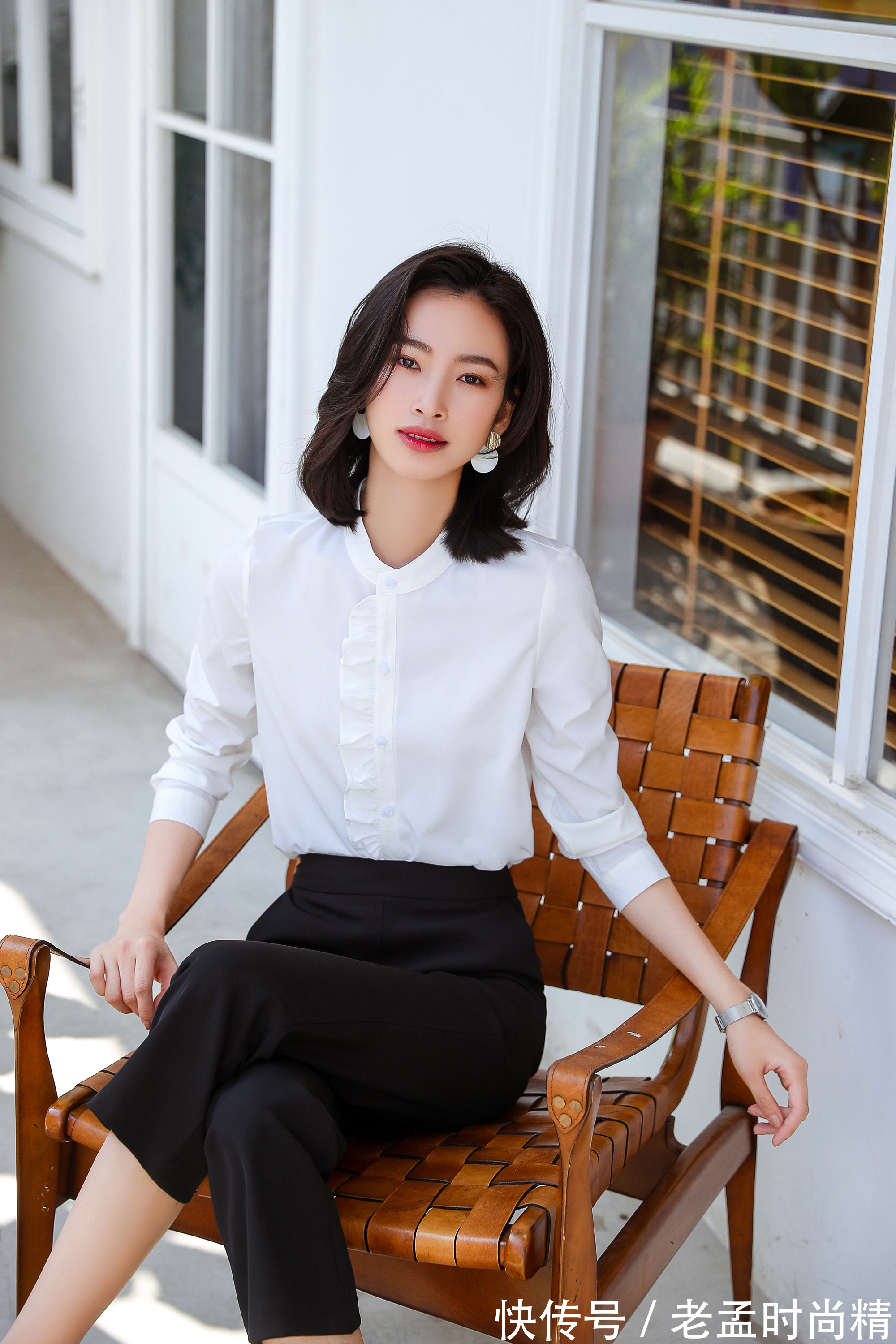 职业套装 黑色衬衫职业套装非常推荐