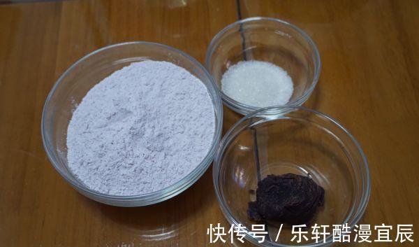 豆沙|夜市地摊需要排队才能买到的紫薯豆沙饼，在家10分钟能做1大盘