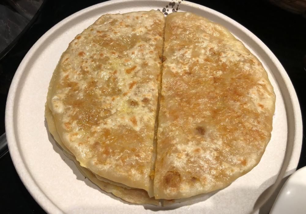  东北|东北小城吃高级餐馆：人均80元，看看吃啥菜了？感觉酒不便宜