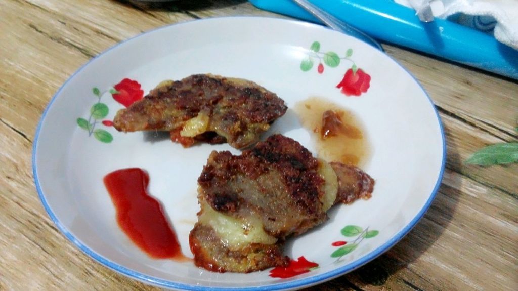 在家制作香煎芝士猪排,味道浓郁,营养健康