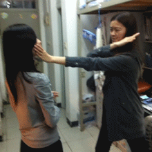 |搞笑GIF趣图:这样的实力,一般人都做不到吧!