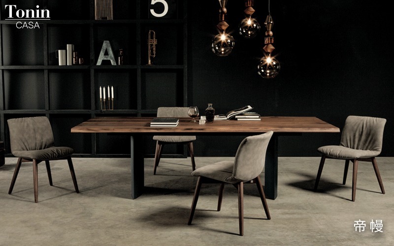 伟德bv1946官网-SayRose香港电子展完美收官：差异化定位引爆海外市场女