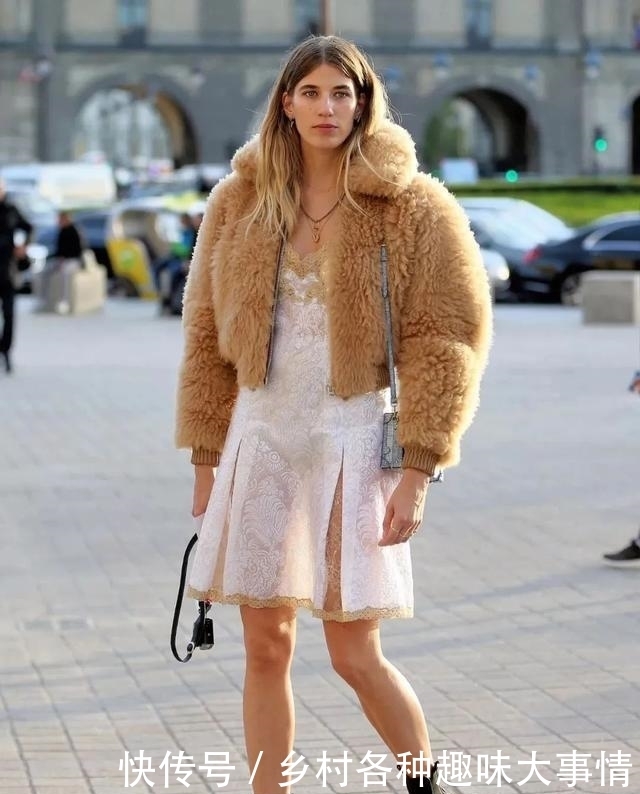 保暖|比大衣保暖,比皮草环保,“羊羔毛外套”才是今冬真爱,时尚保暖
