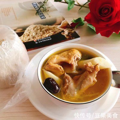 三七粉|#少盐饮食 轻松生活#山药炖鸡