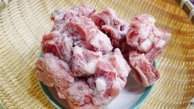 快速|不管在冰箱冻了多久的肉,只要滴上几滴它,五分钟快速解冻去腥