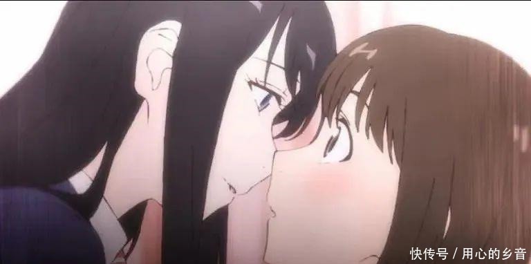 交际花|《时光沙漏》蠢萌女友x漂亮班花,我想尝下你嘴角什么味道!