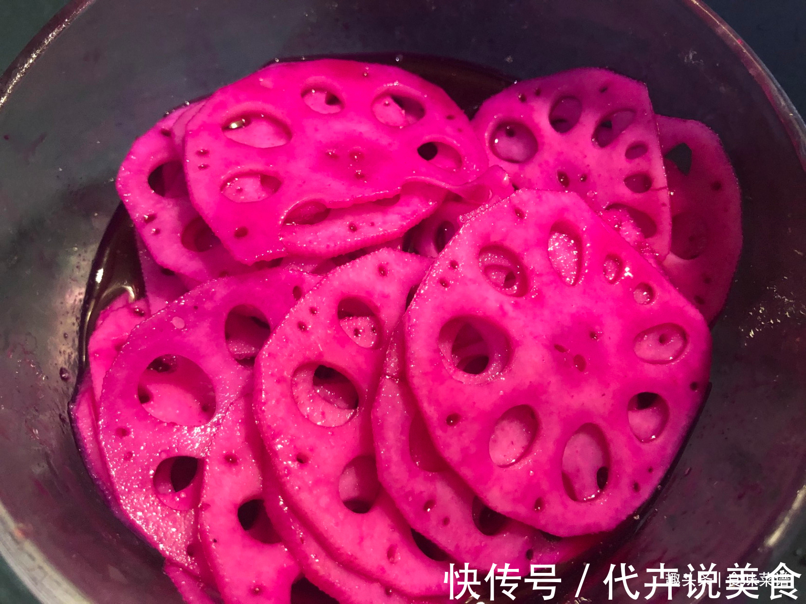 莲藕养生建议多吃莲藕，不炖不炒不凉拌，营养美味，每周必做一次