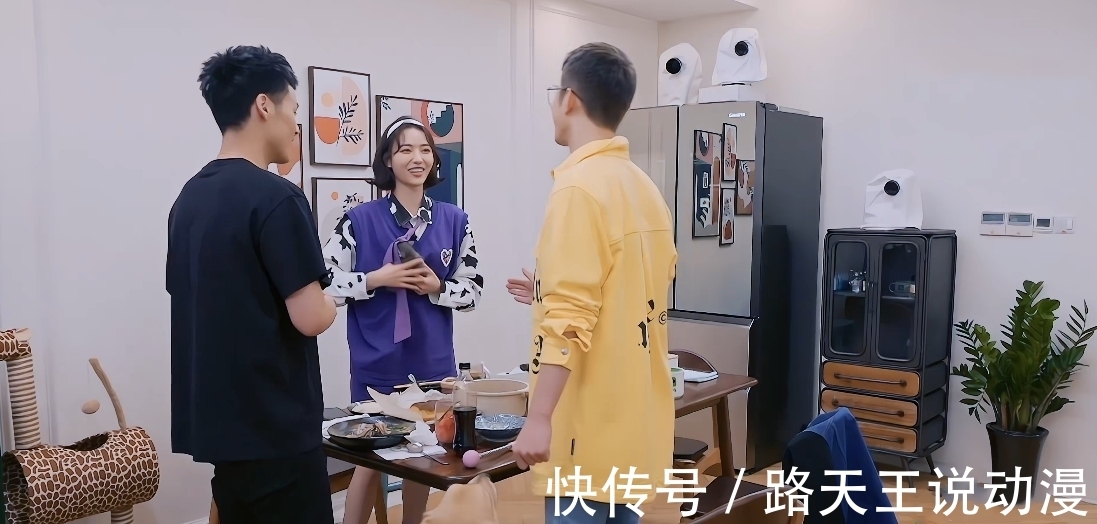 董又霖|《做家务的男人》黄景瑜成功出圈，室友组需要一个“有梗”的人