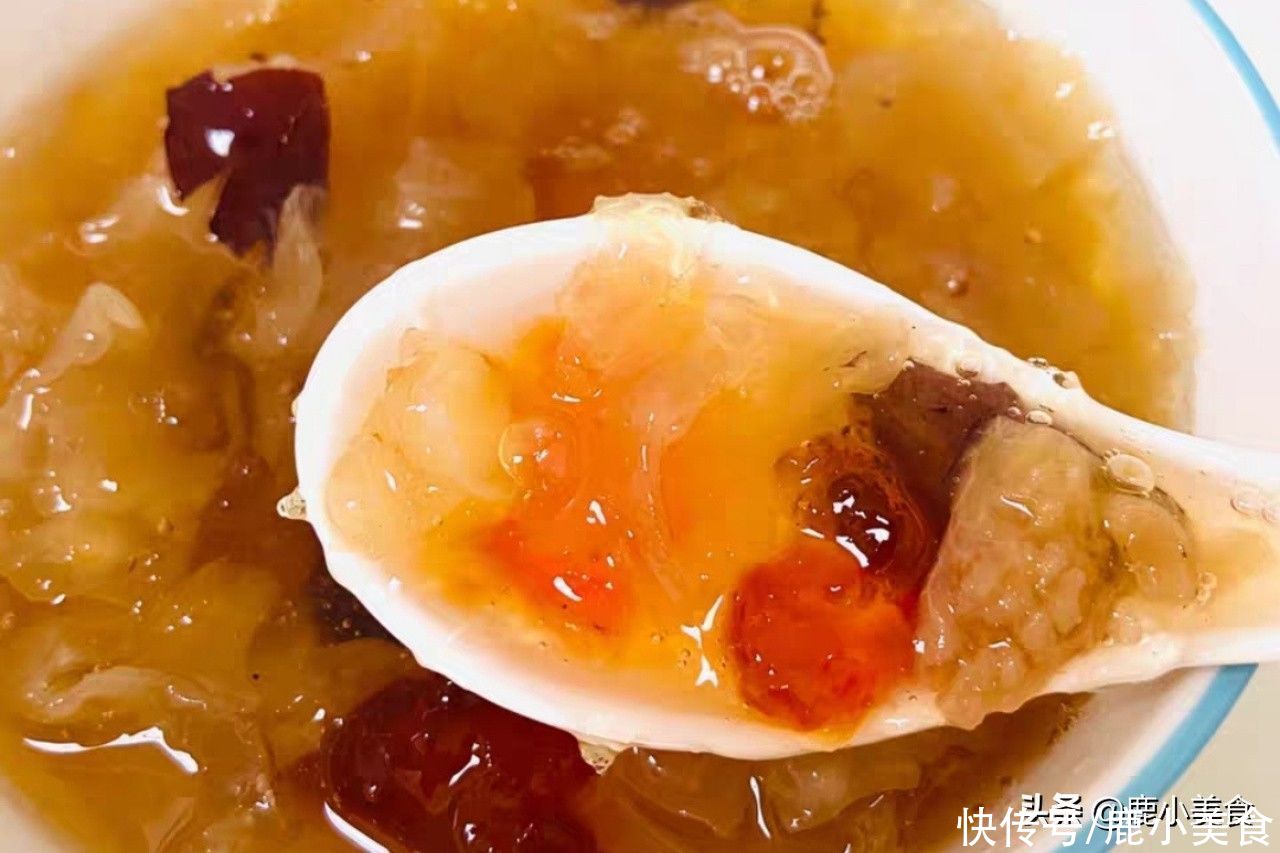 银耳|立秋前后，女性别错过这碗“美颜汤”，营养滋润，肌肤嫩滑不干燥