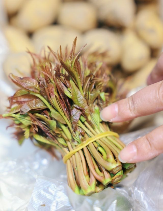 名字里带香，很多人却觉得臭！菜场摊主说越嫩越贵，饭店老板说老头炒蛋更香