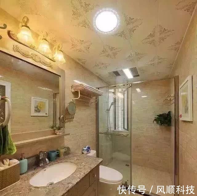 客厅|去朋友家串门,一进门就被美到了,很喜欢这样的客厅装修,漂亮