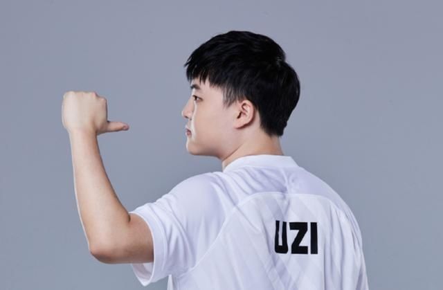 人民网疑似告诫UZI,UZI可能因粉丝激进行为遭惩处