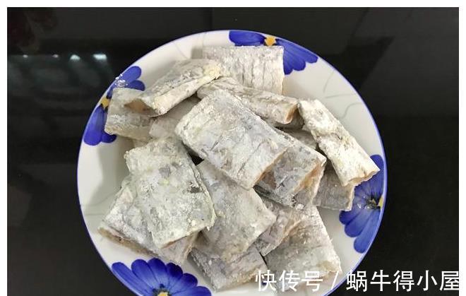 老少皆宜|红烧带鱼好吃有诀窍,多加一料,肉质鲜嫩不腥,上桌连汤都不剩