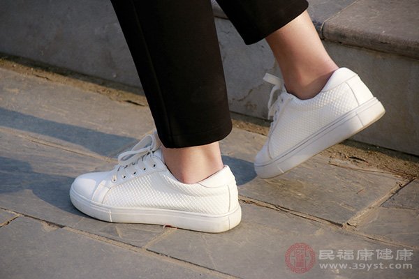 脚趾缝烂脱皮痒怎么办