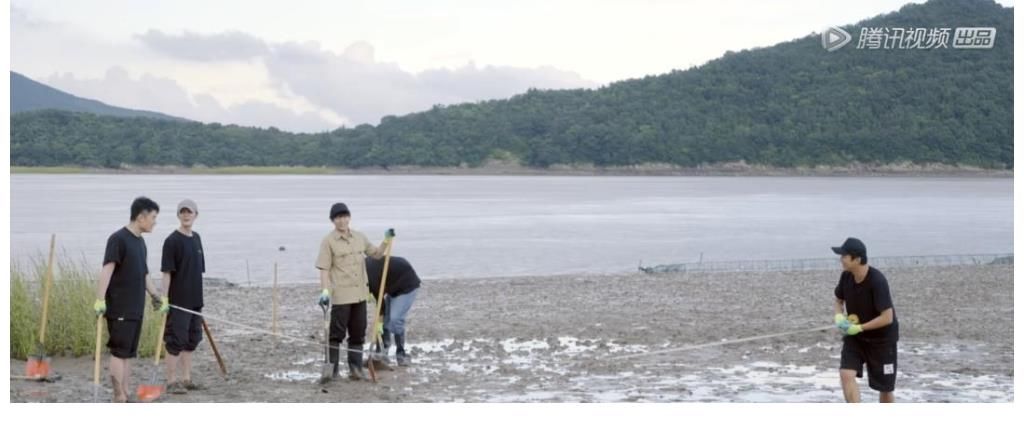 《五哈2》水准回归？鹿晗遭节目组整惨，邓超陈赫急到与导演对峙