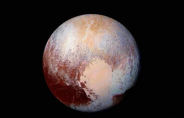 太阳系 它的质量是地球的数倍,隐藏在太阳系边缘,至今没有露面