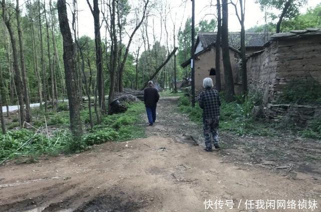 墙壁上|俗话说“一家两门出,家中多鳏寡”,你知道是什么意思吗