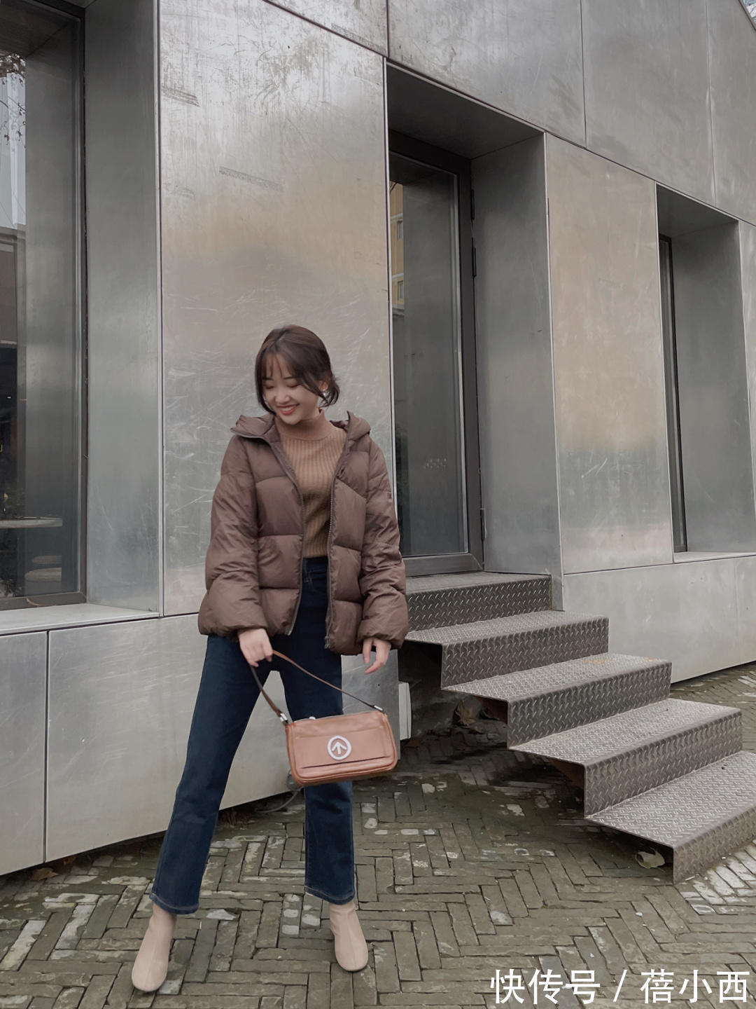 个子 穿搭知识干货!挑选和搭配羽绒服的小技巧,思路都为你总结好了