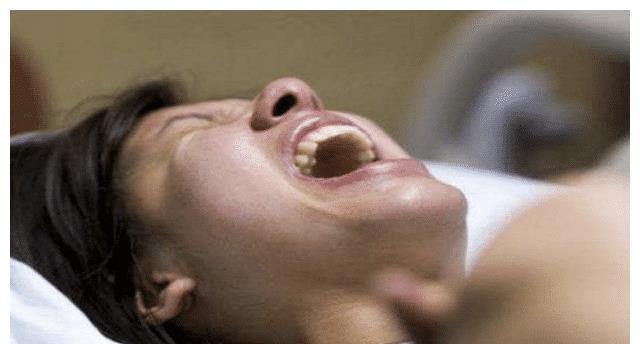 尊严|“生孩子就不要尊严吗?”90后宝妈含泪控诉,脱裤子只是开始