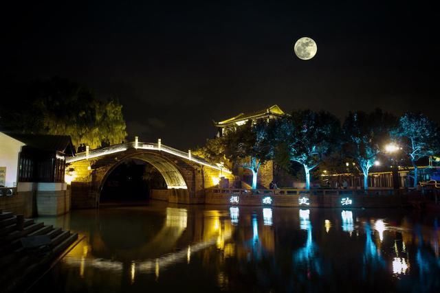 江枫渔火|张继夜半听到钟声，写下一首佳诗，后来辛弃疾也写一首，同样极佳