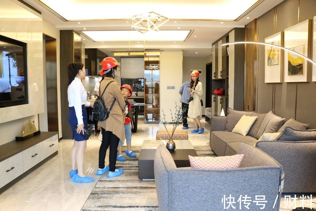 新房|2022年准备买房的家庭,不妨先听听3条“建议”,很实用