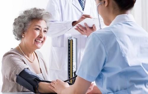 高血脂|还在为高血压发愁?倒不如少吃6类食物,血压想升都升不上去