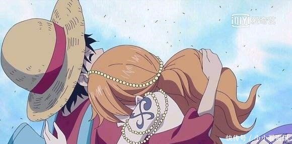 女帝|海贼王女帝白星同款“宠溺”,罗宾也不差,可路飞只对她“好”