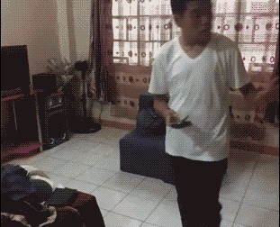 |搞笑GIF：太不像话了 我等了这么久你居然给我看这个