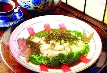 羊排|美食推荐:条蒙羊排、碧绿鲜椒鲈鱼、蜜汁鲜果制作方法