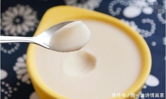 熬猪油时,大部分人只懂加水!多加这两种食材,熬出来乳白鲜香