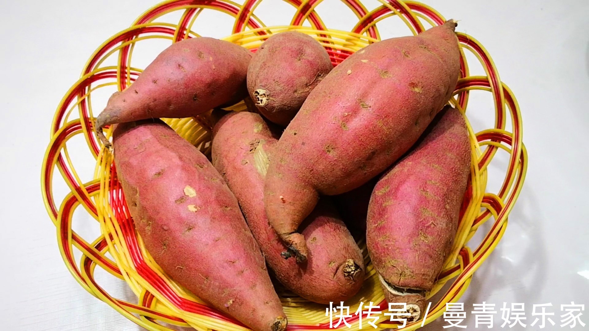 电饭锅烤红薯，可别直接上锅烤，2个小技巧，红薯又香又甜不烧心