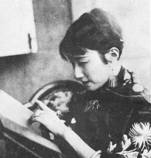 同居|徐志摩去世后,陆小曼与别人同居30年未嫁,直到晚年才道出原因