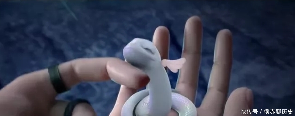 女王|斗破苍穹:美杜莎爱不爱萧炎?嘴巴会骗人,灵魂不会骗人!