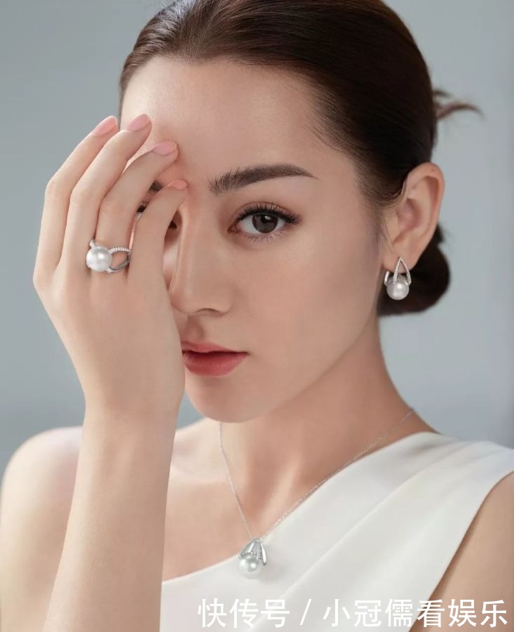 今年最流行的妆,少不了这款“奶茶色”妆容