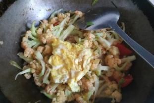 营养物质|最补钙的食物不是牛奶，其实是它，和西红柿搭配味道好，孩子爱吃