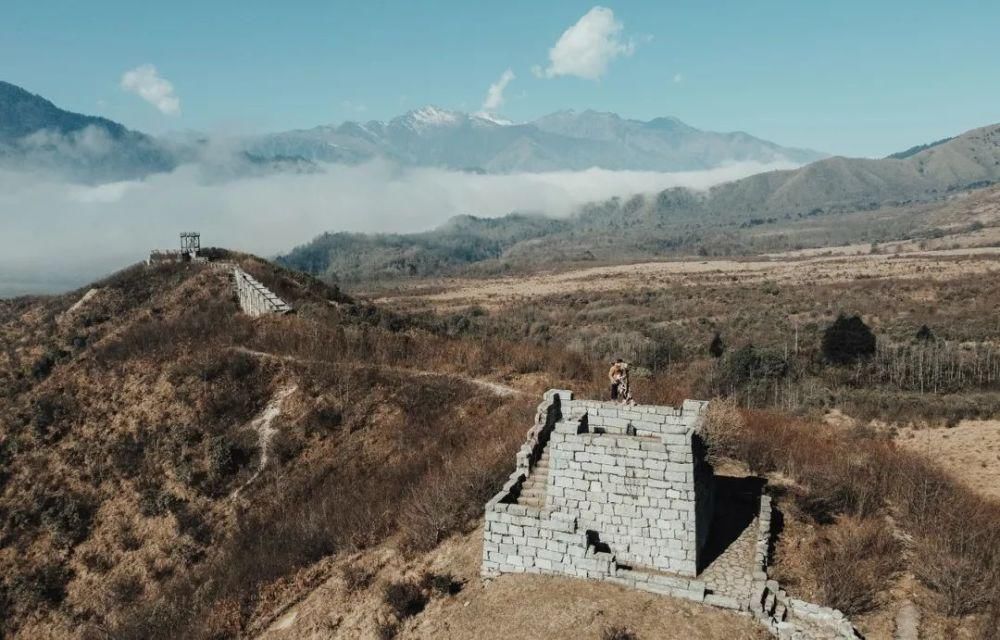 泸沽湖|藏于深山的温泉瀑布群，自驾1500公里，值了！