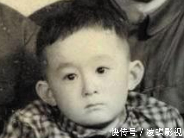 凤凰传奇|从星光大道冠军到“人人喊打”，52岁的阿宝再惹争议，他做了啥？