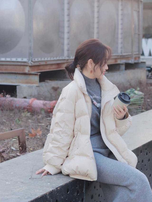 臃肿|秋冬,学会这几种羽绒服穿搭法,让你告别臃肿,穿出好气质