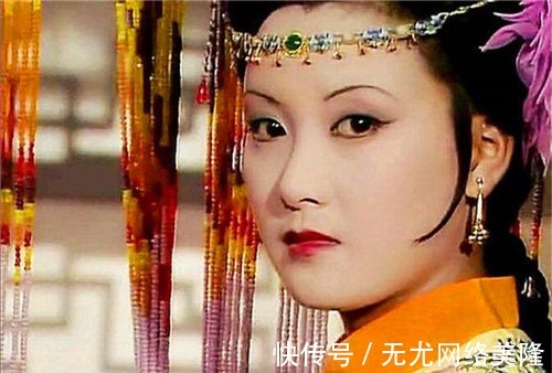 曹雪芹|宝钗、黛玉、探春三个人中，谁最会管事？王熙凤一句话说出真相