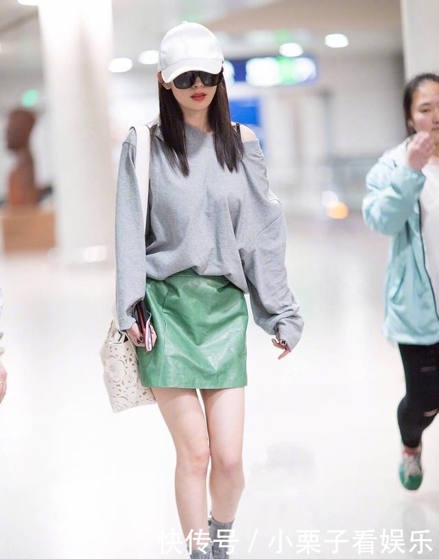 最容易显黑的4种颜色，黄皮女孩千万别穿，显老又廉价，让人笑话